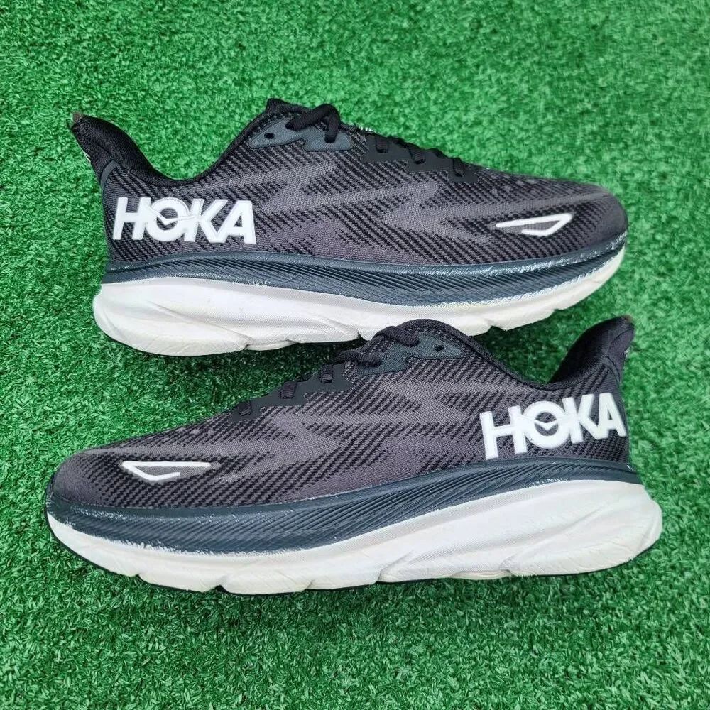 Hoka One One Clifton 9 - Women's running shoes - Size 8.5B
